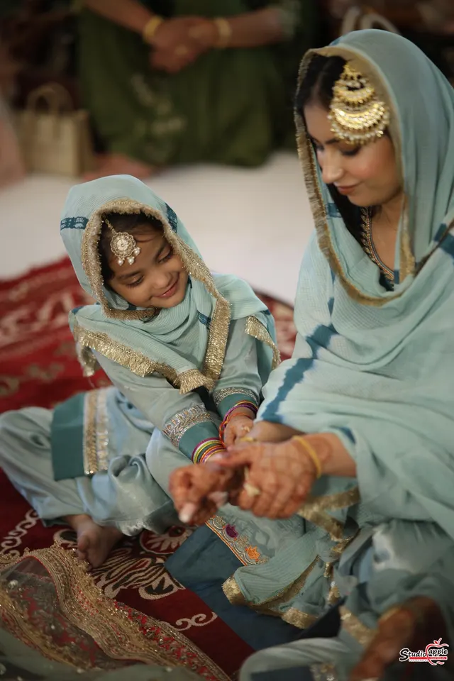 Mehndi day with her sister